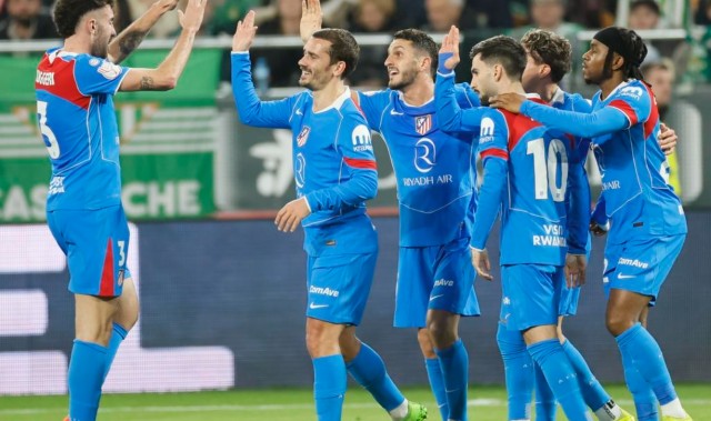 九游体育-安东尼灾难表现：见证惨败，格列兹曼破门：缔造队史神纪录