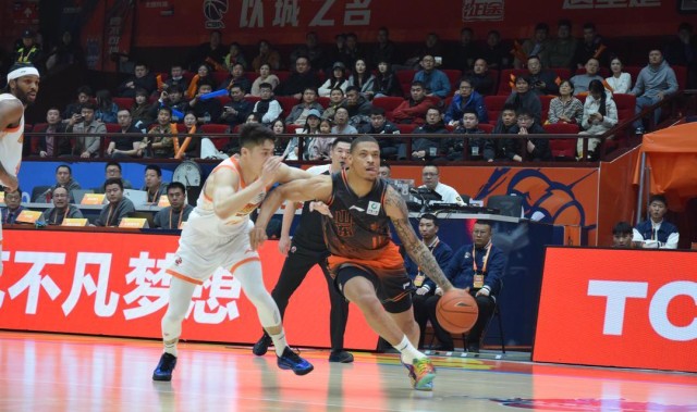 九游体育-外援焕新添变量！CBA常规赛第二阶段启幕，季后赛悬念拉满