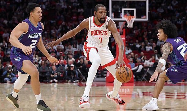 九游体育-独木难支！除了杜兰特，火箭其他球员都不知道在场上干什么？