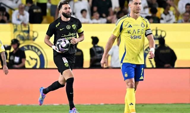 九游官网-C罗罢赛真相出炉：自己人被架空，球队引援被对手干扰叫停